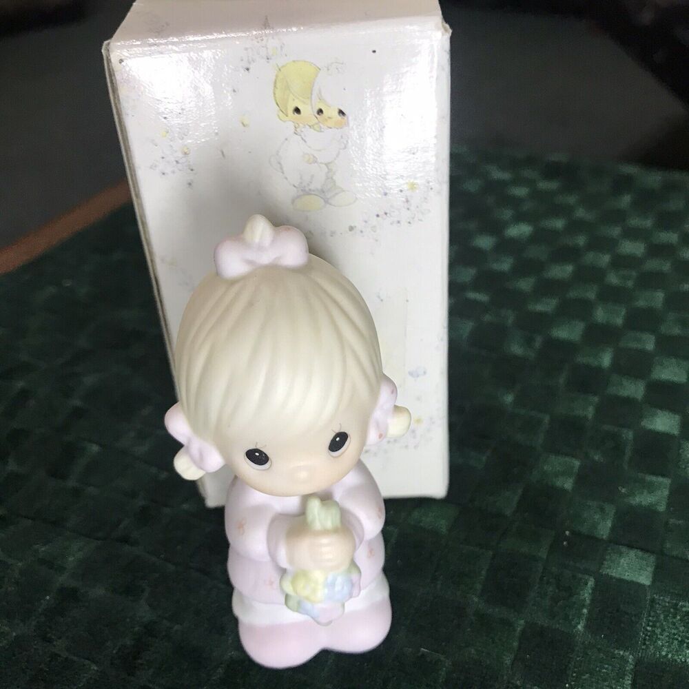 Precious Moments Figurine "Flower Girl" #E-2835 w/ Original Box